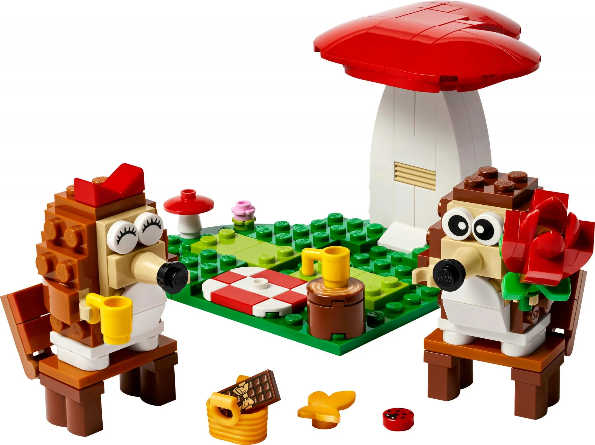 LEGO 40711 Iconic Hedgehog and her Picnic Date