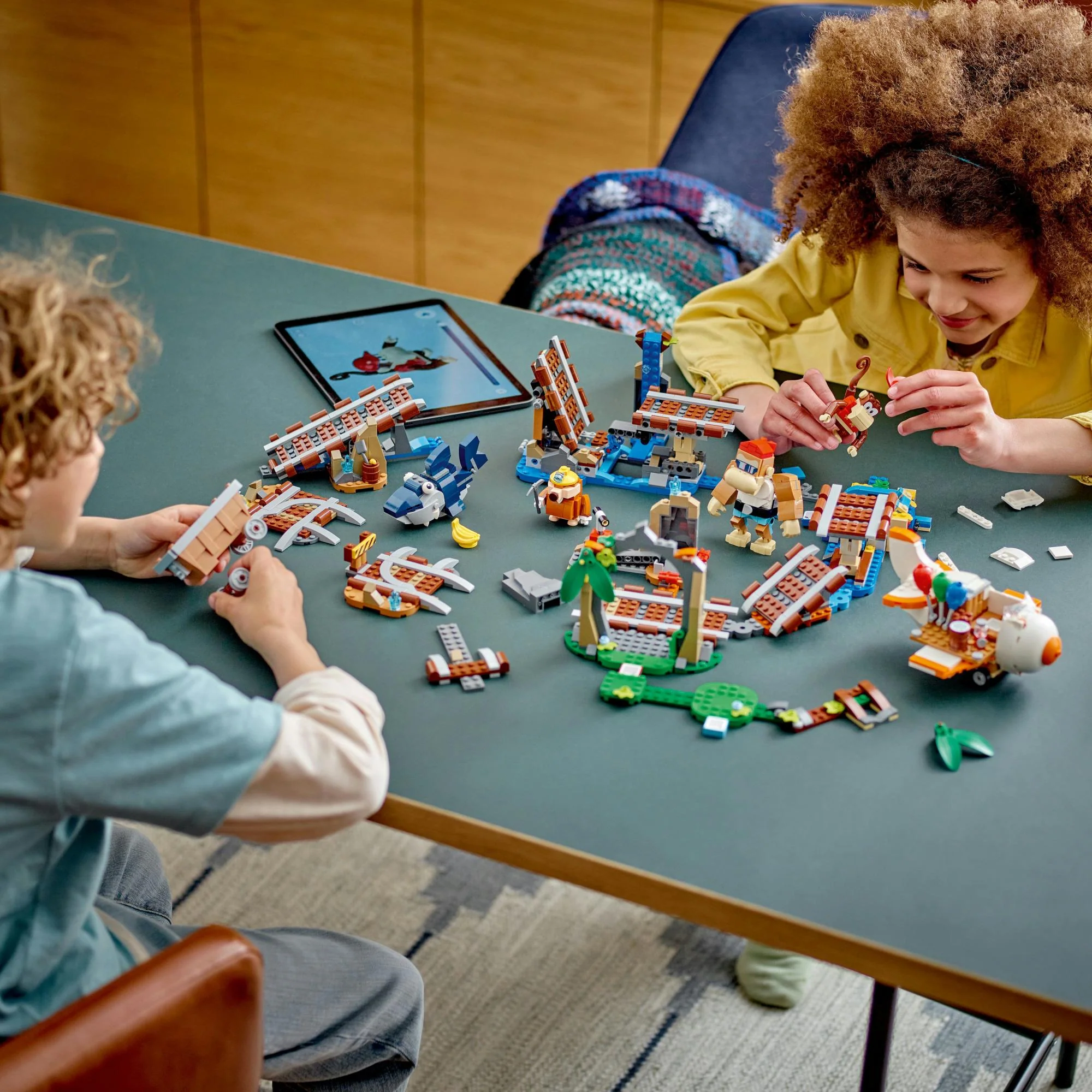 LEGO Super Mario - Diddy Kong's Mine Cart Ride Expansion Set (71425)