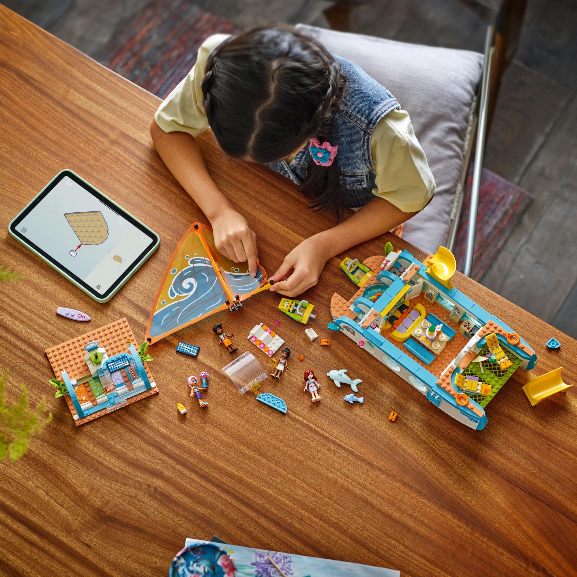 LEGO 42664 Friends Sailing Adventure