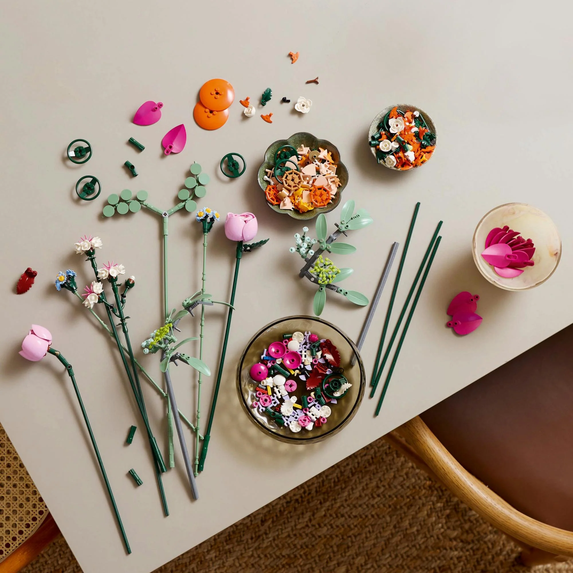 LEGO 10342 Botanicals Beautiful Pink Bouquet