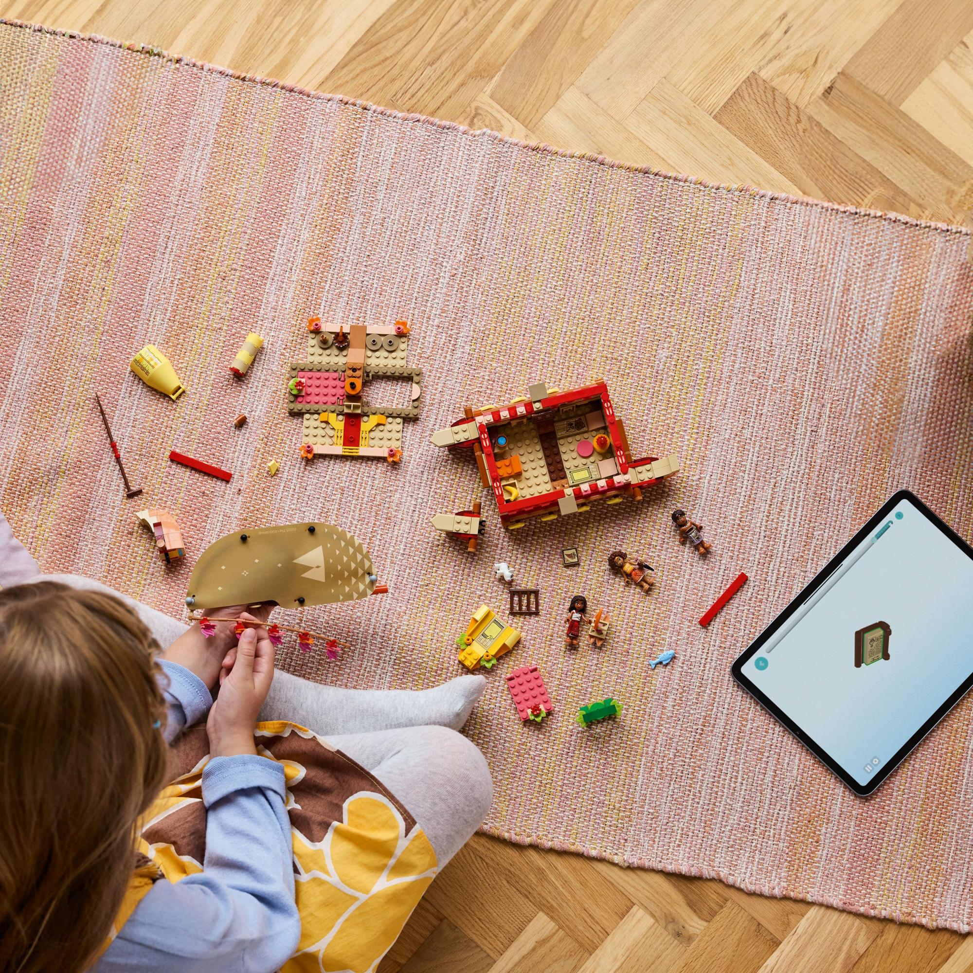 LEGO 43270 Disney Princess Vaiana's Adventure Raft