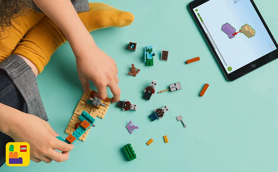 LEGO 21267 Minecraft The Illager Desert Patrol