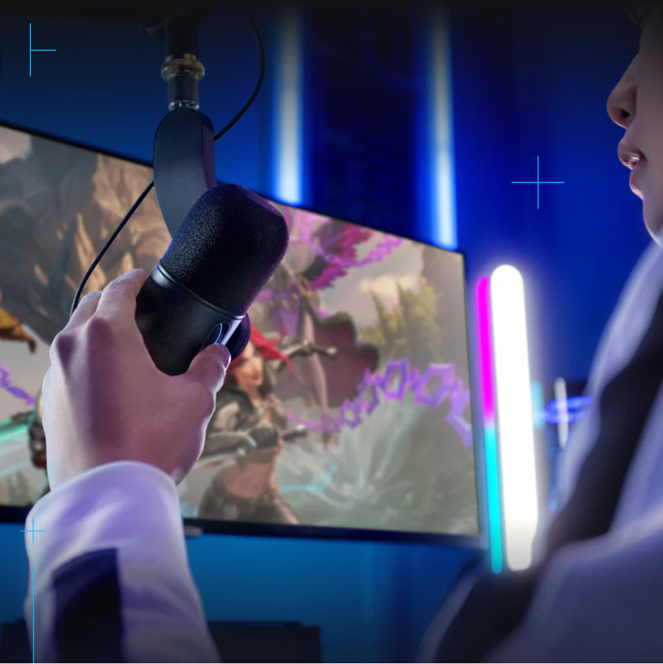 Logitech - Yeticaster GX Dynamic RGB Gaming Mic