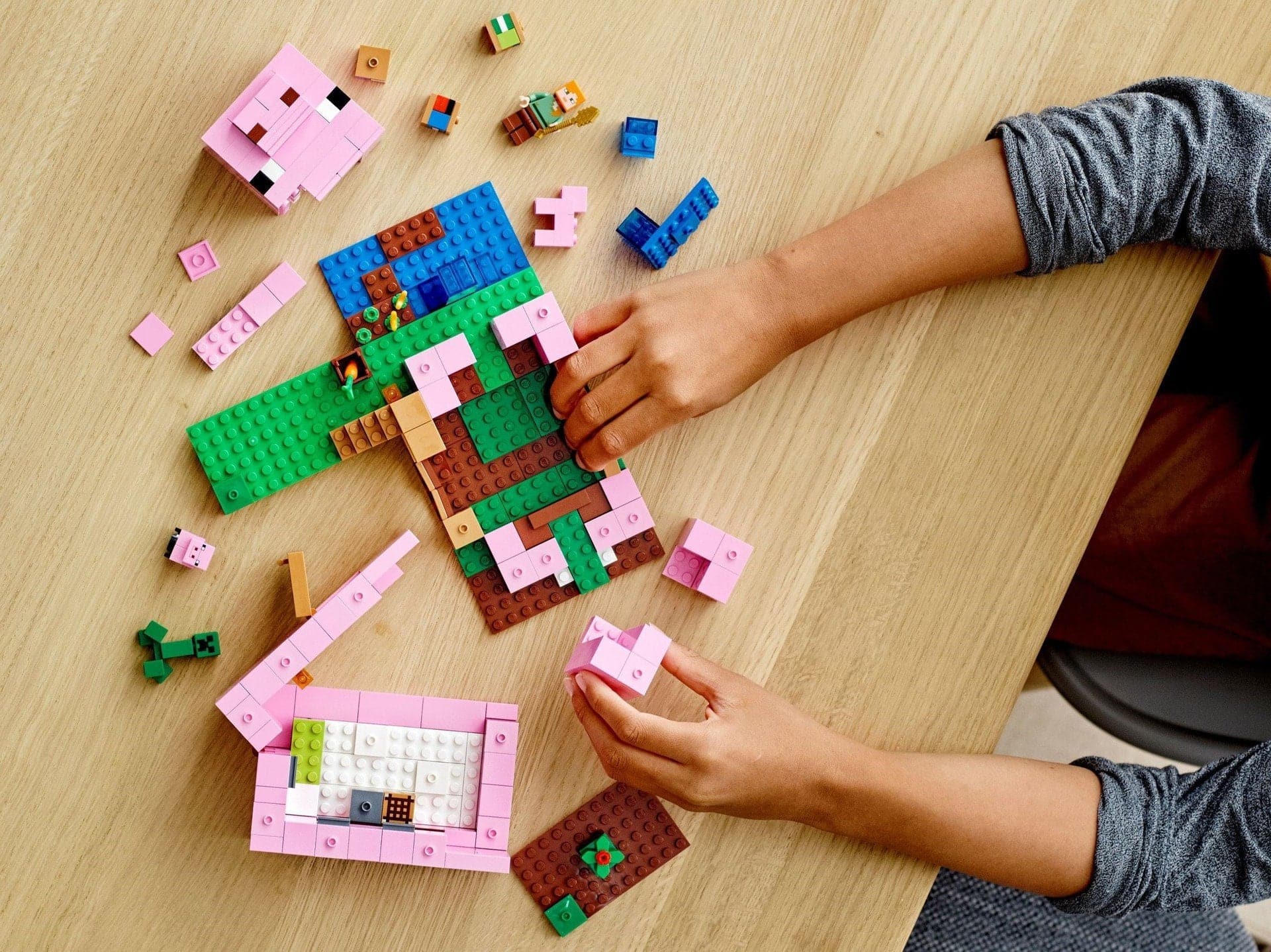 LEGO Minecraft - Schweinehaus (21170)