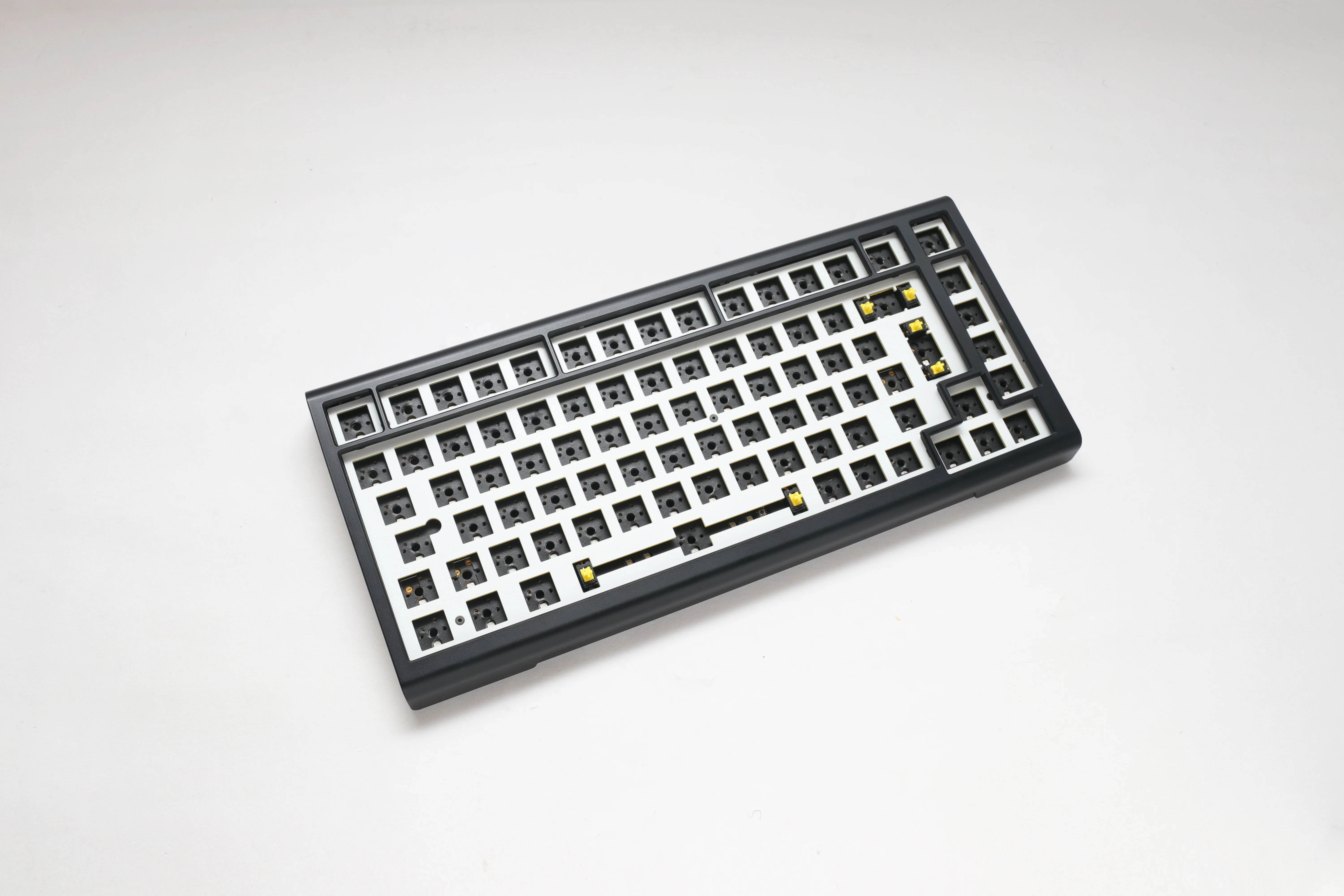 Ducky Tinker75 - Barebone - ISO - Black