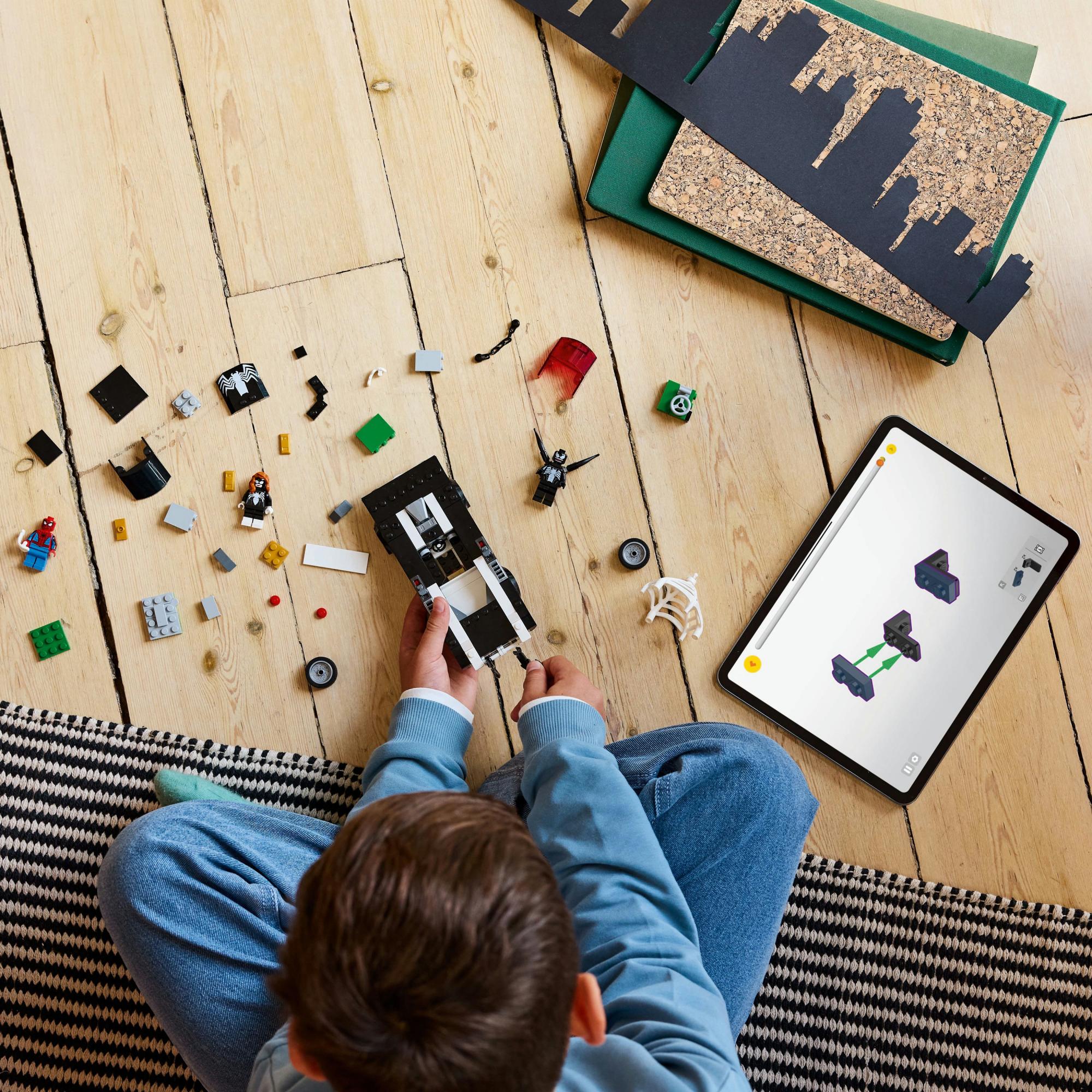 LEGO 76309 Marvel Super Heroes Spider-Man vs. Venom Muscle Car