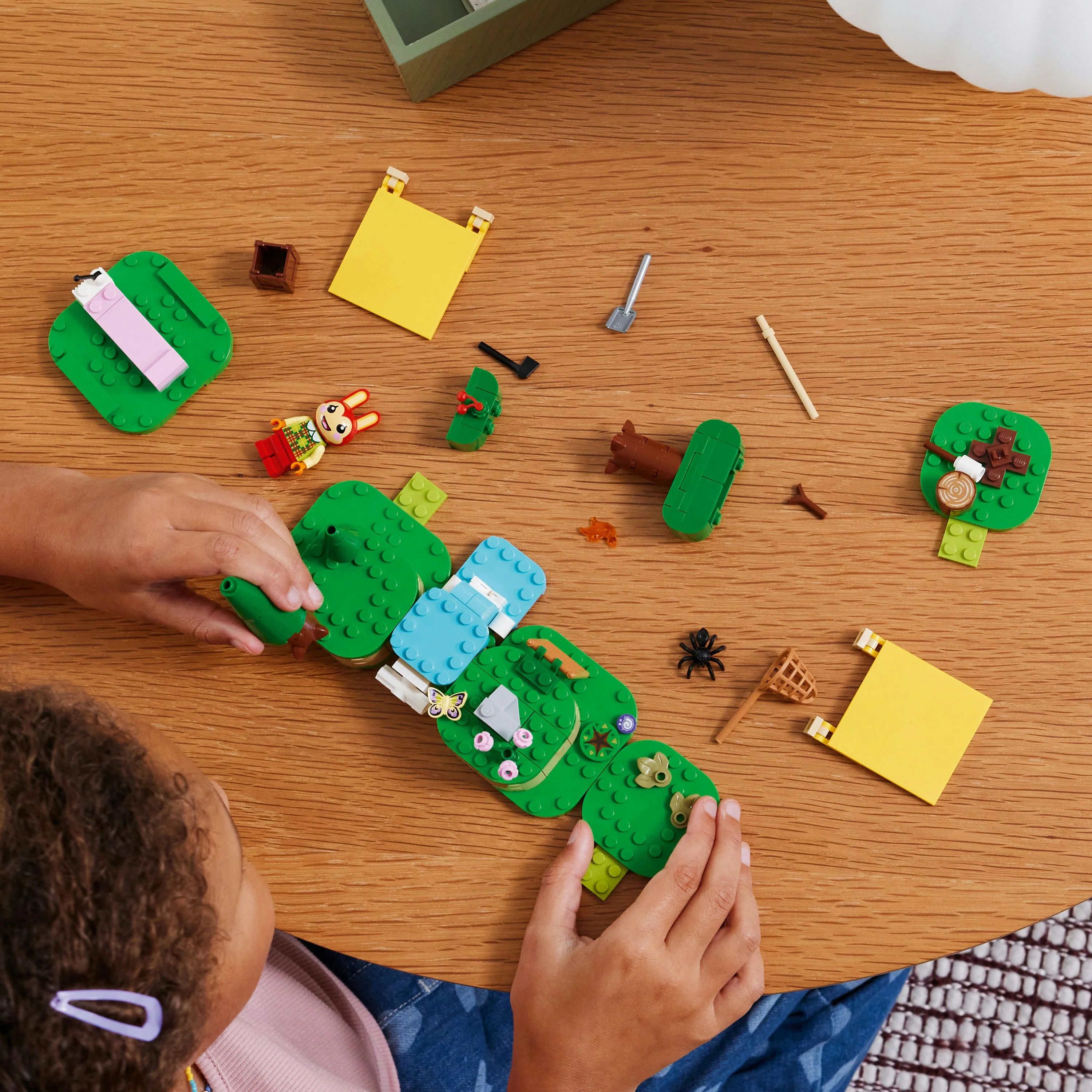 LEGO Animal Crossing - Bunnie's Udendørs Aktiviteter