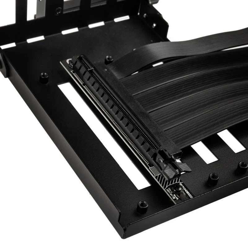 O11DXL-1X-4 Riser-Karte + PCI-Steckplatzabdeckung– PCIe 4.0– Schwarz