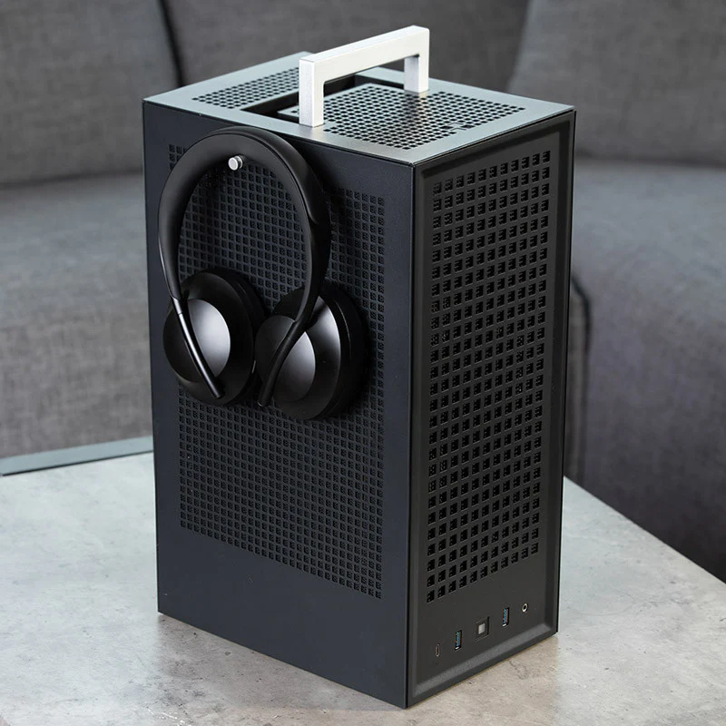 Hyte Revolt 3 Mini ITX - schwarz