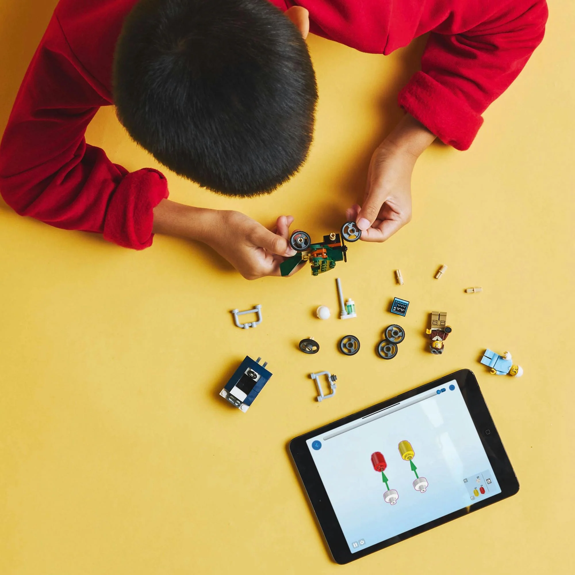 LEGO 60459 City Airplane vs. Hospital Bed