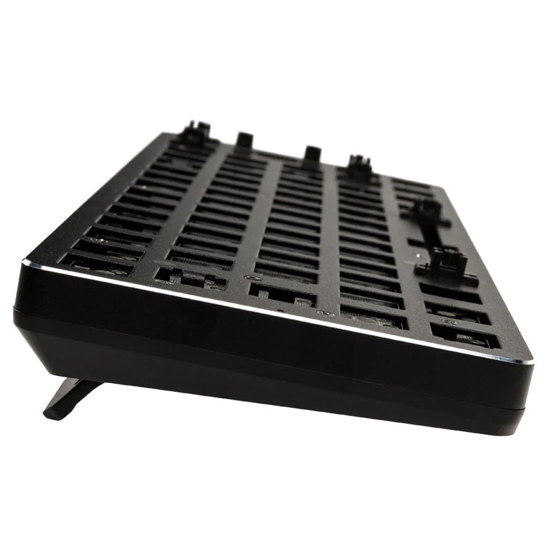 Herrliche GMMK-Kompakttastatur – Barebone. ISO-Layout